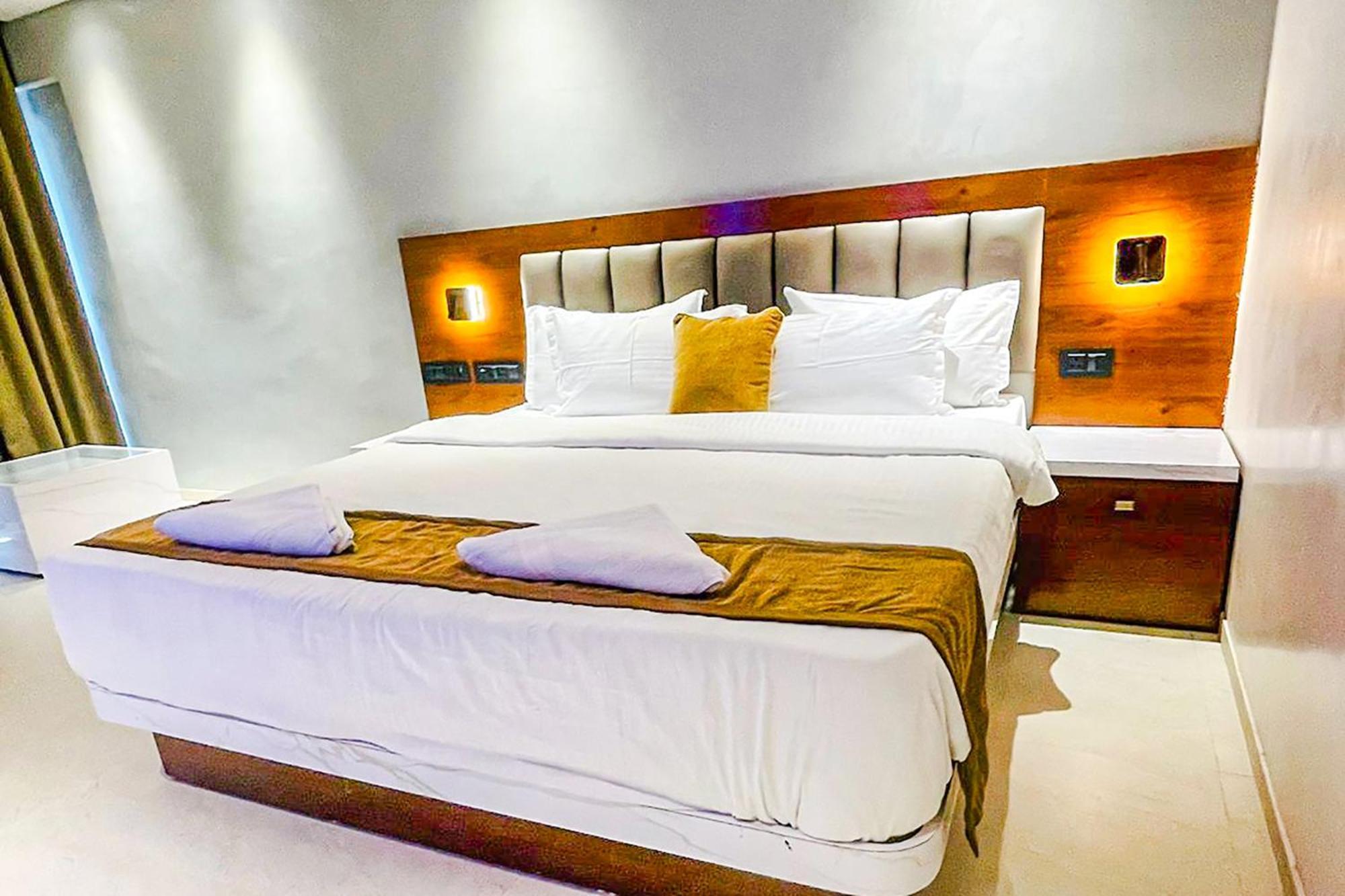 Fabhotel Emersion Residency - High Street Near Laxman Nagar, Baner Pune Eksteriør bilde